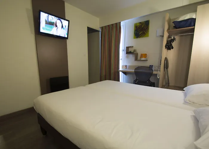 Kyriad Dijon Sud - 21600 Longvic