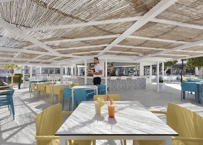 Palmanova Suites By Trh (Adults Only)
