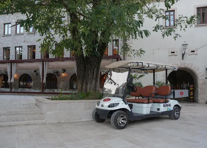 Integra Hotel