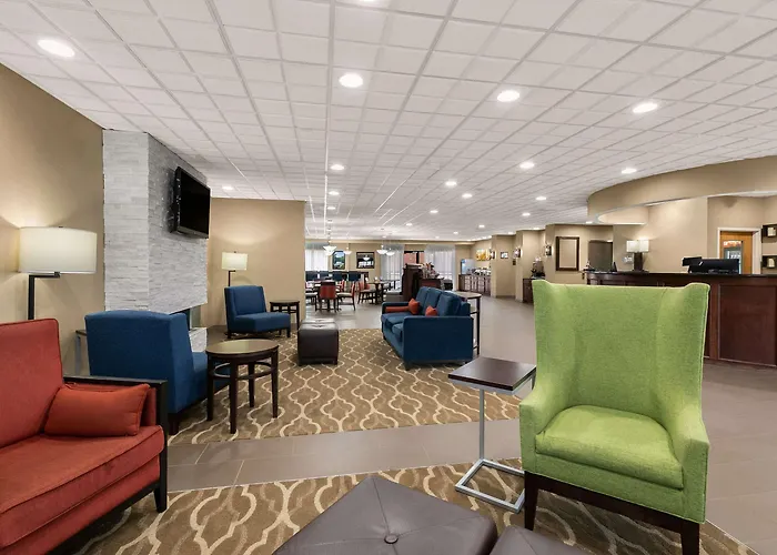 Comfort Suites Commerce
