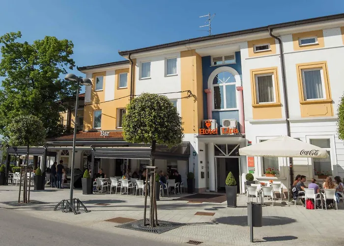 Lipa, Hotel & Bistro