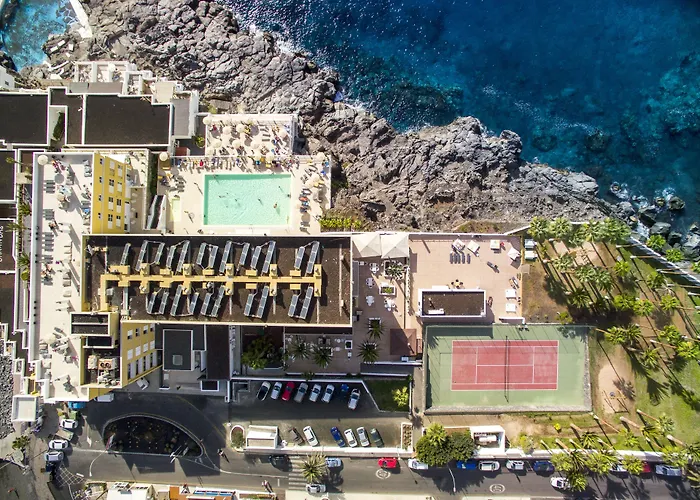 Atlantic Holiday Hotel