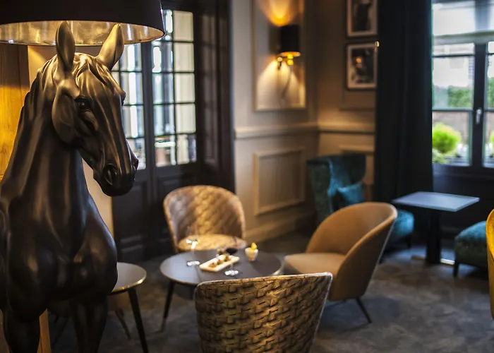 The Originals Boutique, La Maison Rouge, Lens Ouest