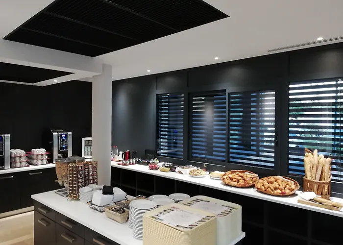 La Chartreuse Logis Hotel Restaurant