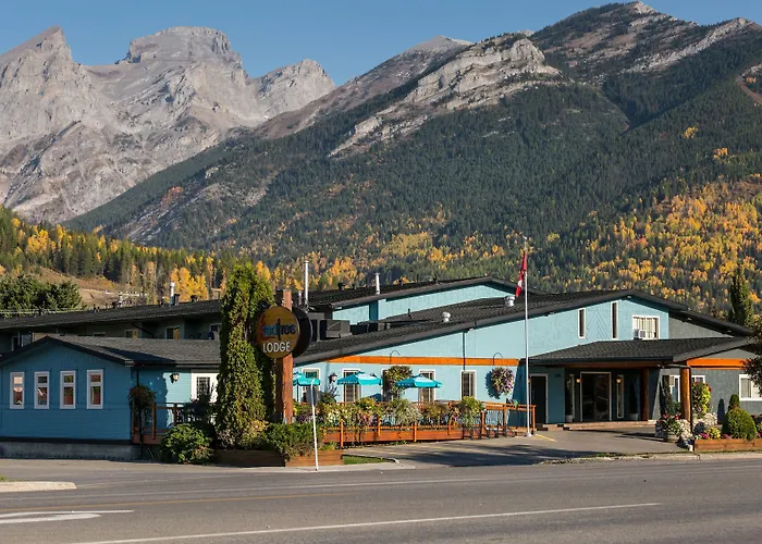 Red Tree Lodge Fernie