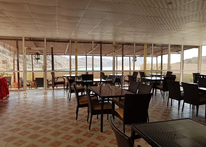Al Ayjah Plaza Hotel