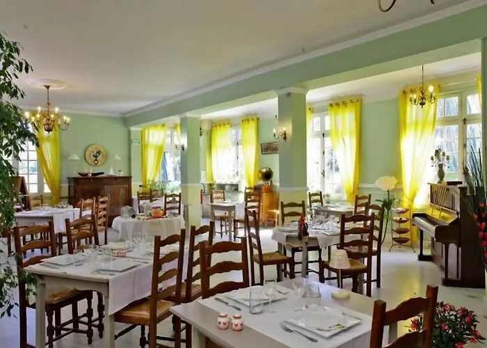 Logis Hotel Restaurant Le Lascaux