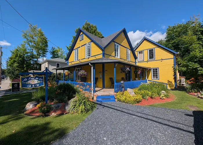 Au Saut Du Lit Bed & Breakfast Magog