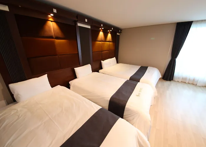 Gyeongpo Soo Hotel
