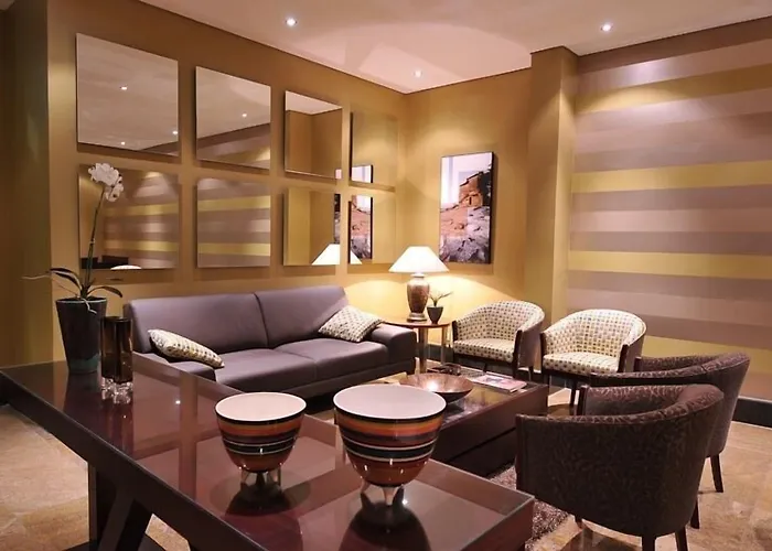 Hotel 2001