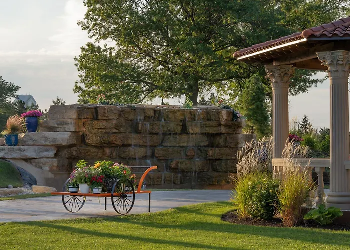 The Drake Oak Brook, Autograph Collection