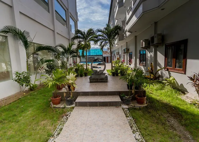 Sylvia Hotel Maumere