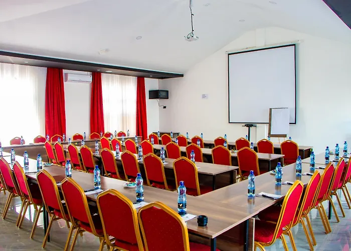 Avian Court Hotel
