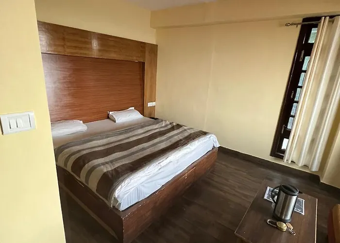 Gs Cottage Bed And Breakfast Walking Distance From Mall Road