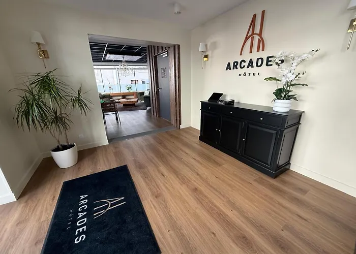 Arcades Hotel - Cholet