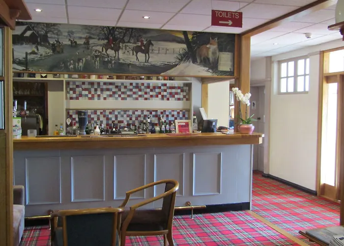 Hunters Lodge Hotel