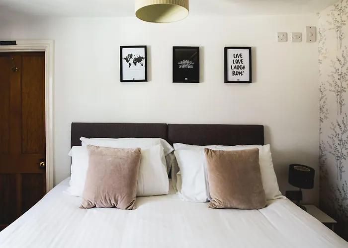 No.8 Accommodation