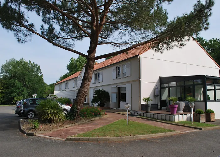 Hotel Le Relais Des Champs Eugenie-les-Bains