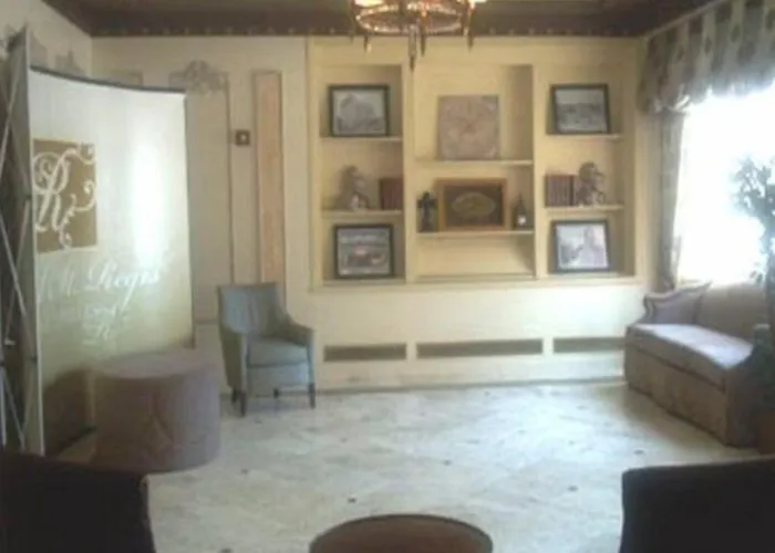 Hotel St. Regis