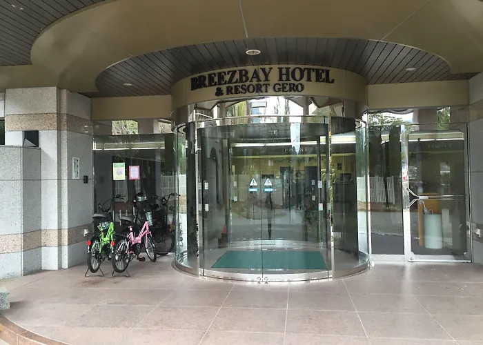 Breezbay Hotel & Resort Gero