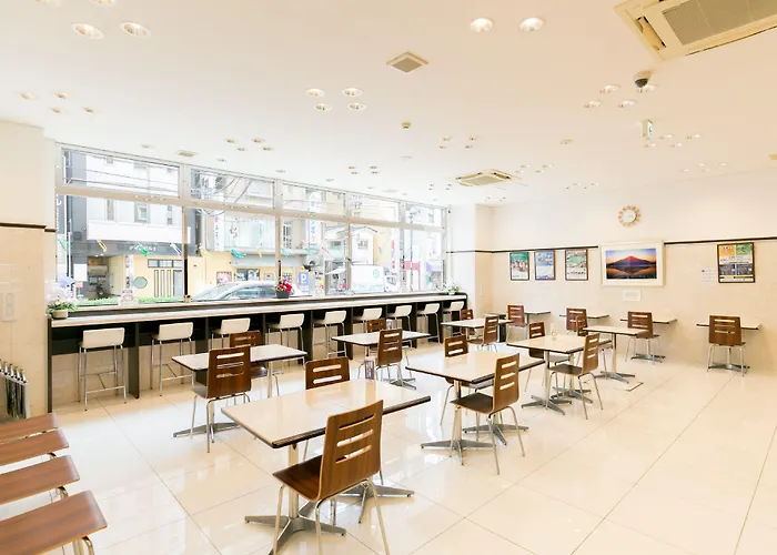 Toyoko Inn Kanazawa Kenrokuen Korimbo