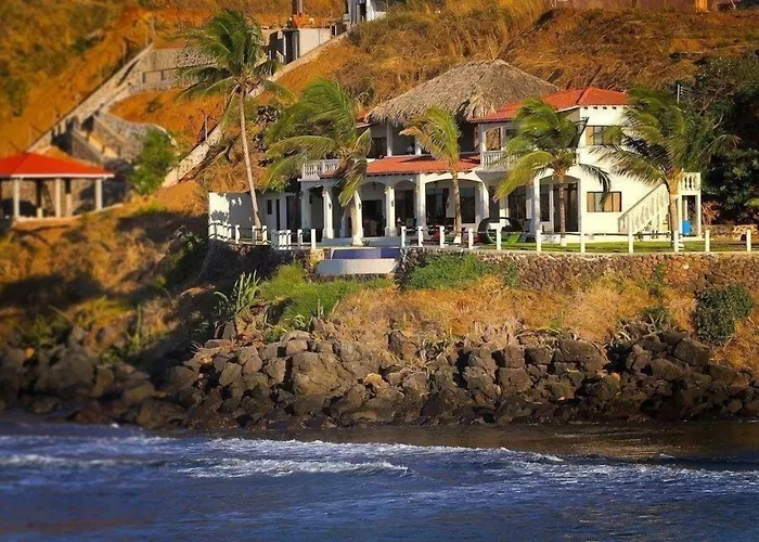Vista Las Olas Resort