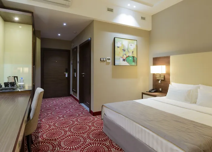 Hotel Senator