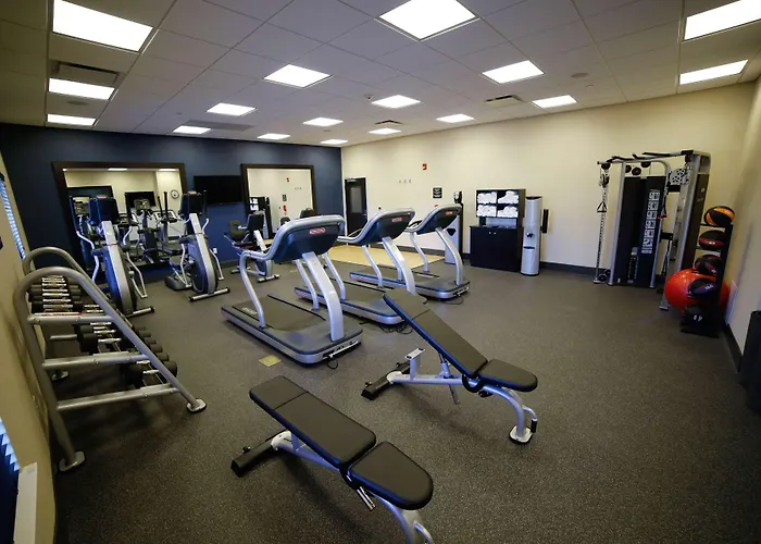 Hampton Inn & Suites Forest City