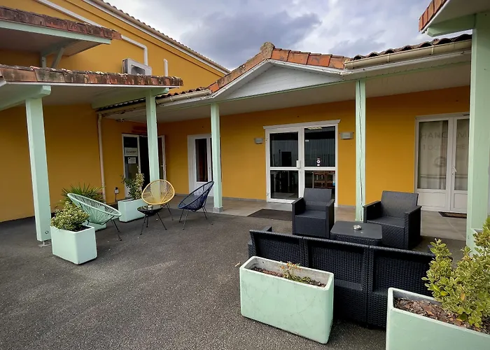 Hôtel Némo - Aéroport de Pau