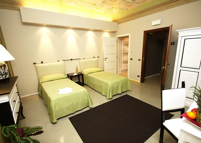 Hotel Vincafè Alba 
