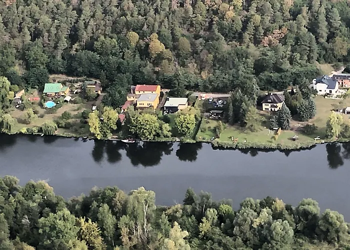 Riverside Inn