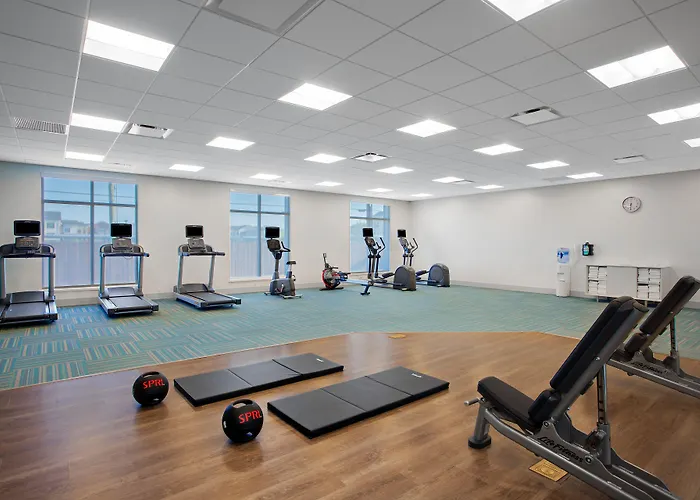 Holiday Inn Express & Suites Lubbock Central - Univ Area By Ihg