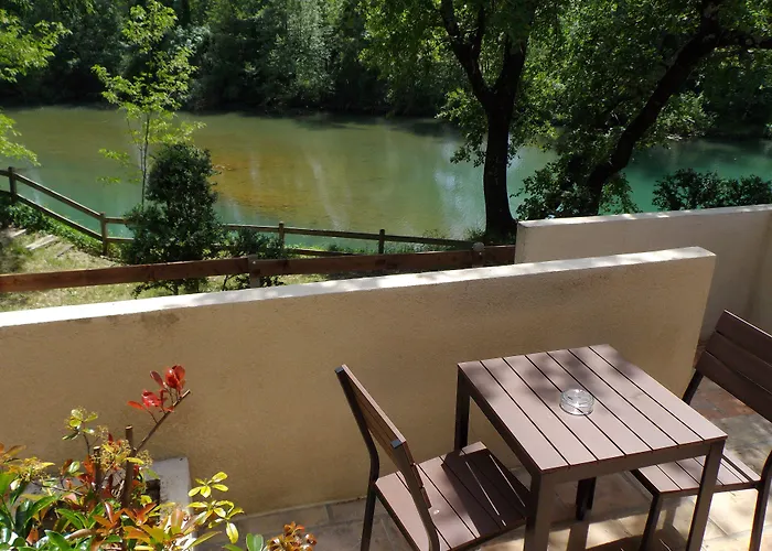 La Magnanerie d'Hôtes ,le jardin secret Sauve