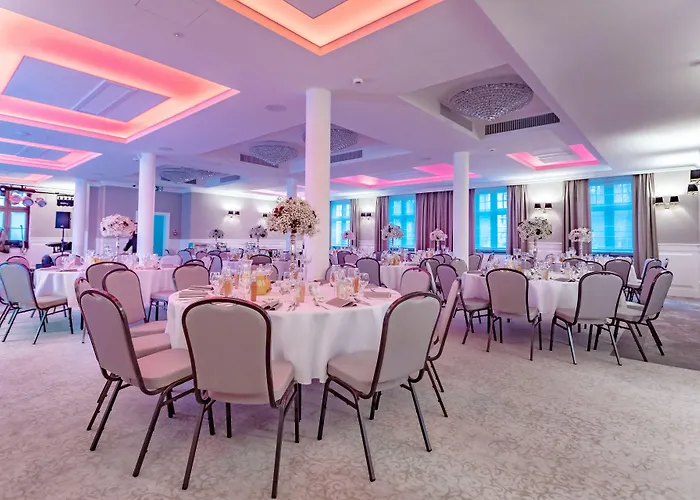Grand Park Hotel