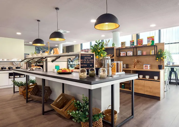 Super 8 by Wyndham Oberhausen am Centro