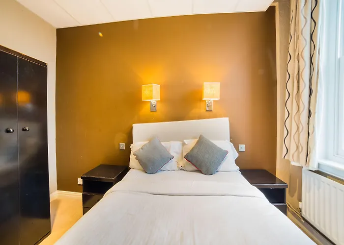 Oyo Hotel Majestic