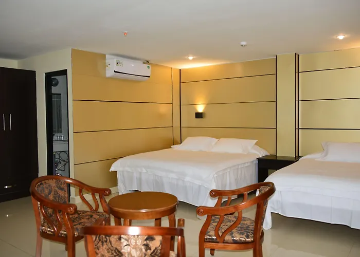 Hotel F Sur Inn