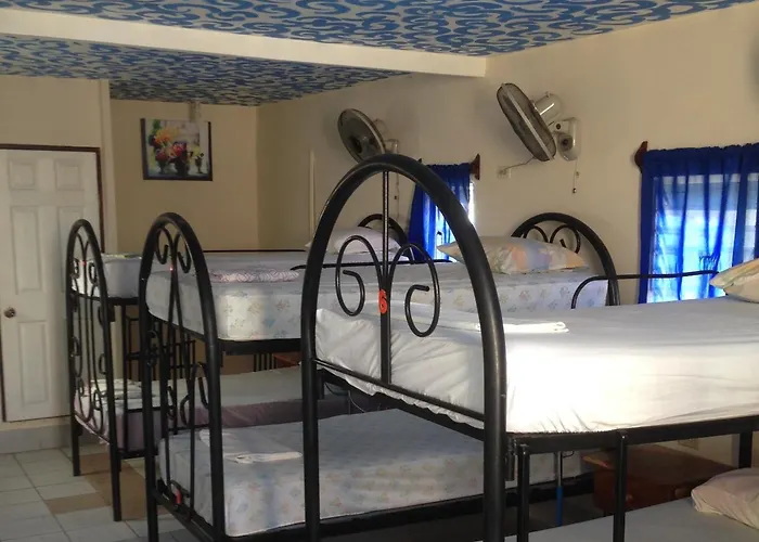 Hostal Brisas Y Olas