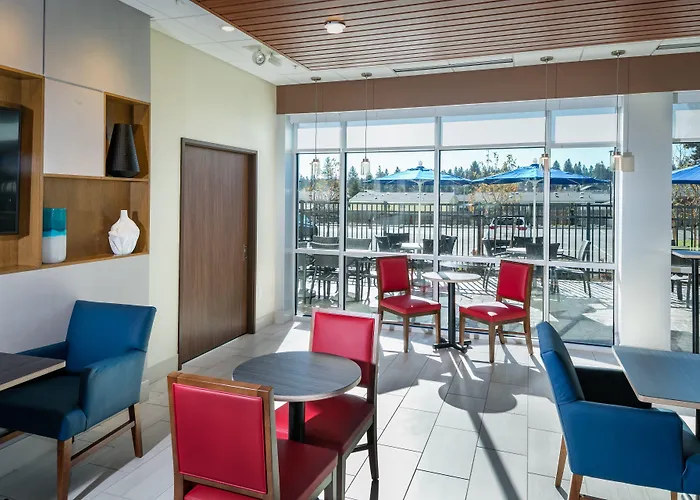 Holiday Inn Express & Suites - Bend South By Ihg