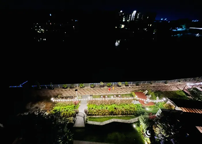 Usabai Riverside Boutique Hotel