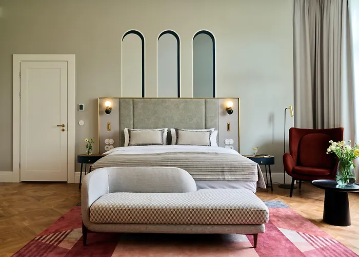 Hotel Altus Palace - Destigo Hotels