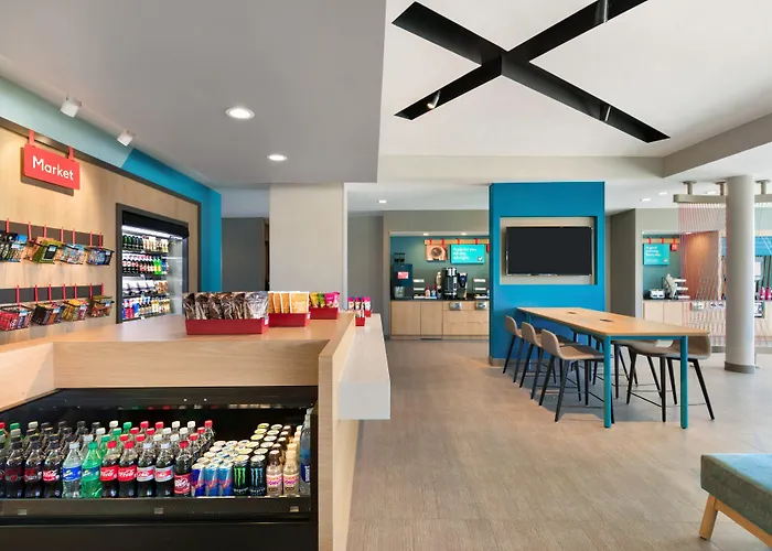 Avid Hotel Traverse City By Ihg