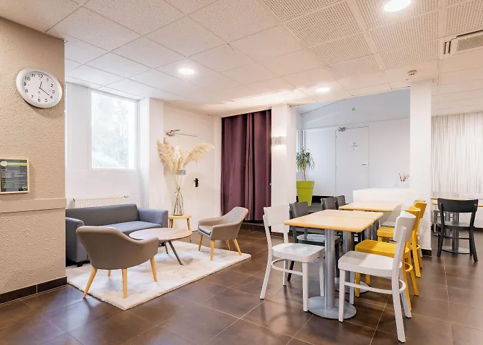 B&B Hotel Valenciennes Sud 3 Etoiles