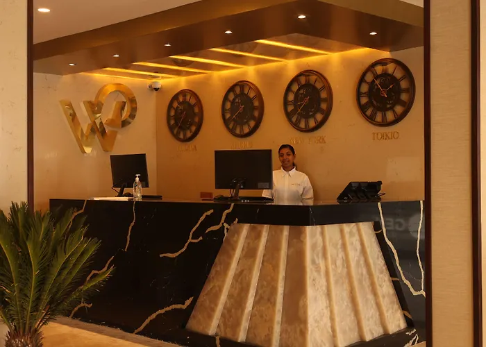 Hotel West Plaza