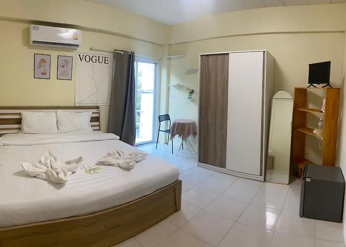 Grand Bangsaen Hotel