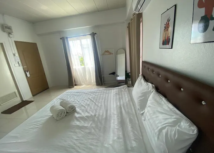 Grand Bangsaen Hotel