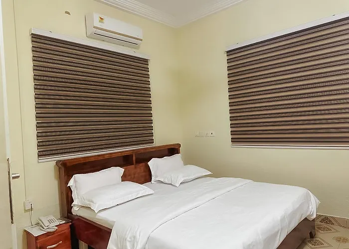 Senalli Hotel