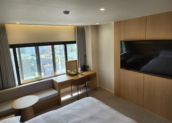 Crystal Hotel Daegu