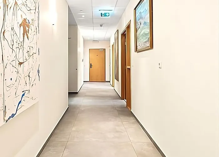 T10 Self Check-In Hotel