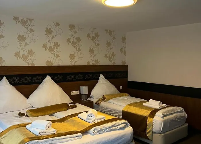 The Plaza Anker Hotel